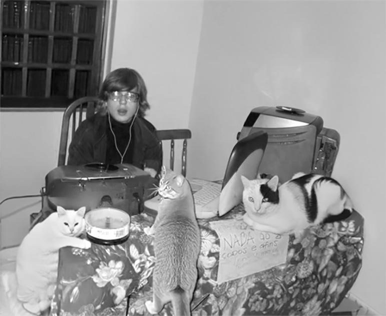 LEON GURFEIN: LEON Y LAS GATAS EMBARAZADAS